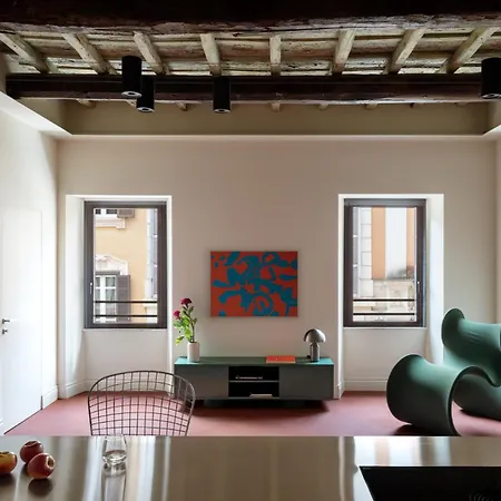 Maison Frattina Rome